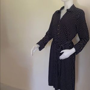Belted shirt dress. NAVY Blue with WHITE dots.